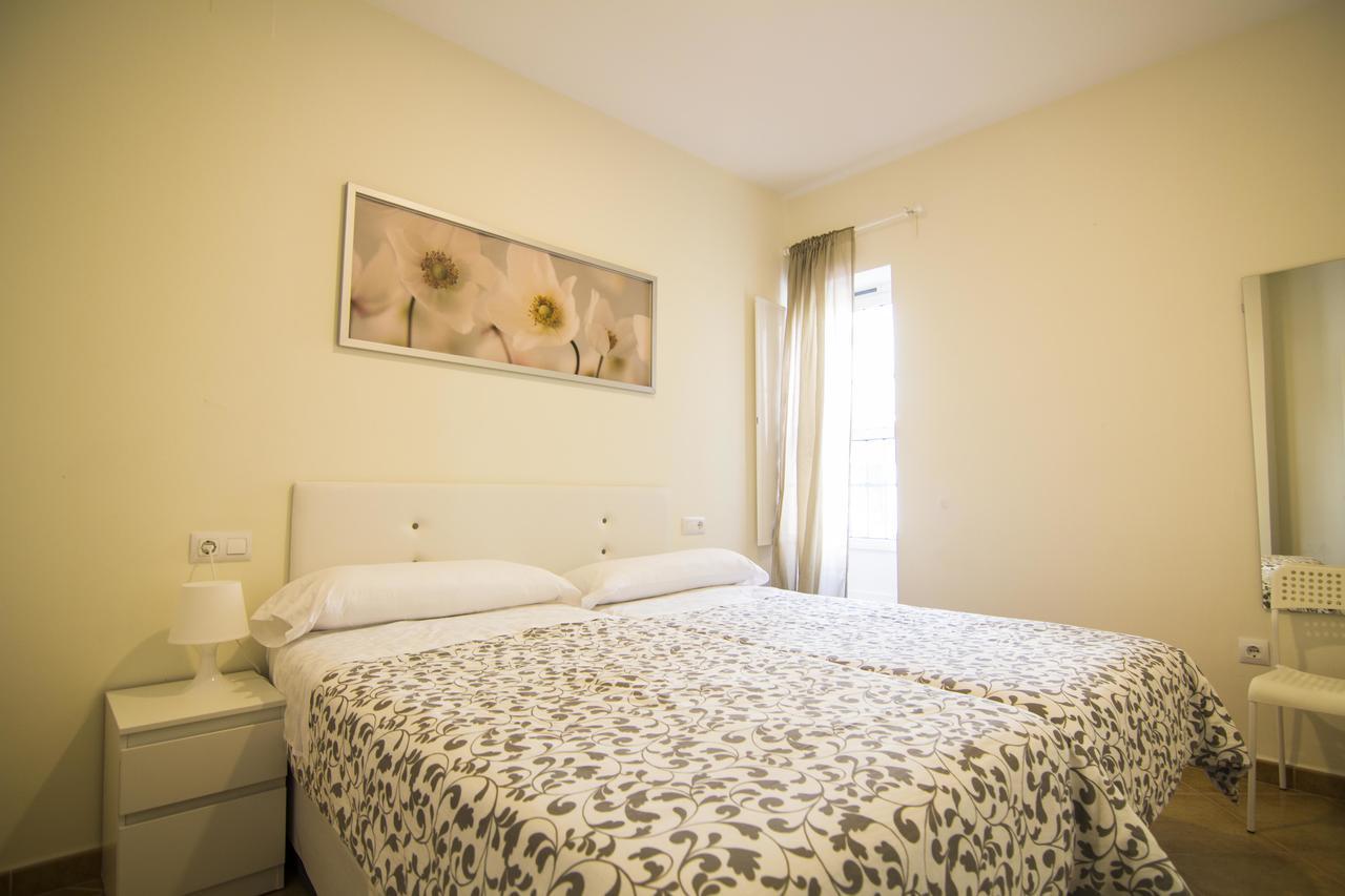 Apartamentos Centro 2 El Puerto El Puerto de Santa María Kültér fotó